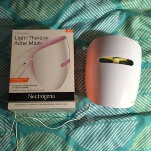 Neutrogena light therapy acne mask